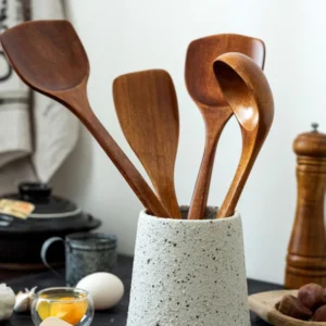 be1e1c0225aaead7267f2fc4edb469c0.webp Wooden Kitchen Utensil Set