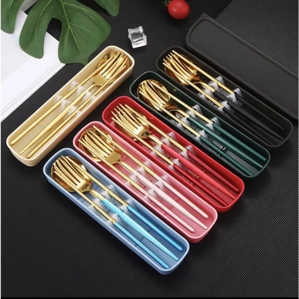 sg-11134201-7rd45-luj64p5z8rf0e7.webp Random 3in1 Portable Stainless Steel Cutlery Set